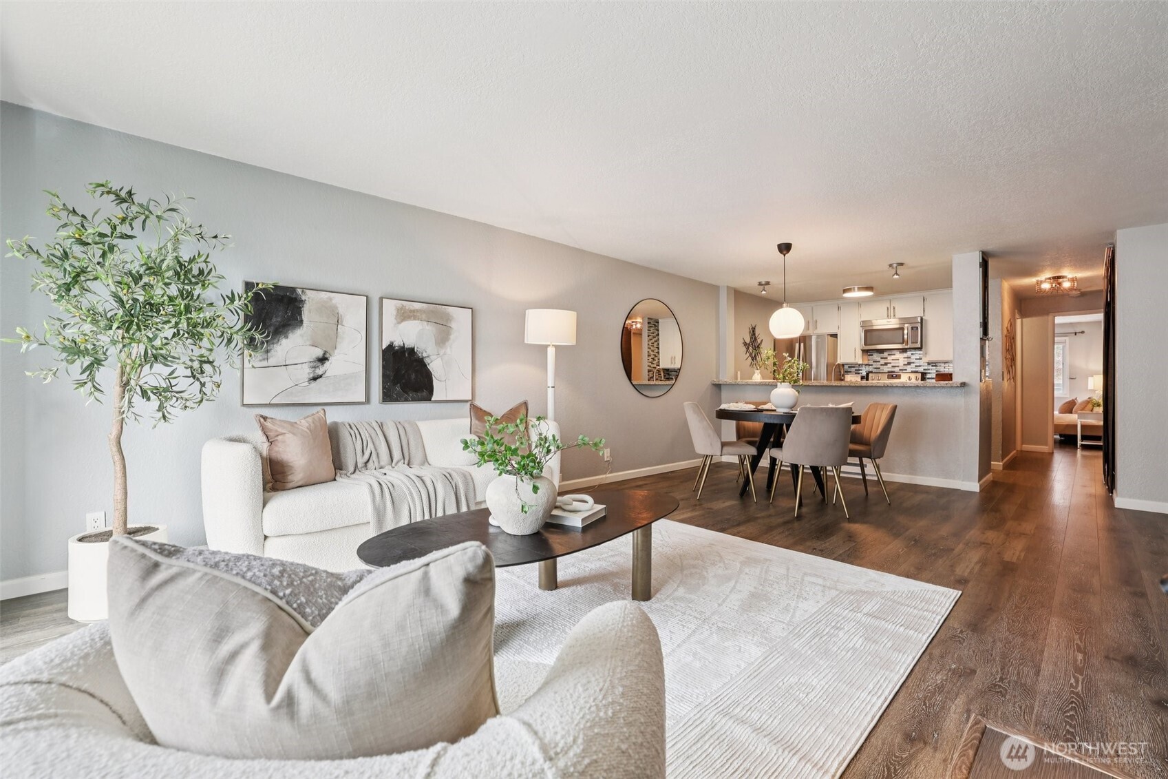 2219 14th Avenue W #304, Seattle, WA 98119, photo 4 of 29