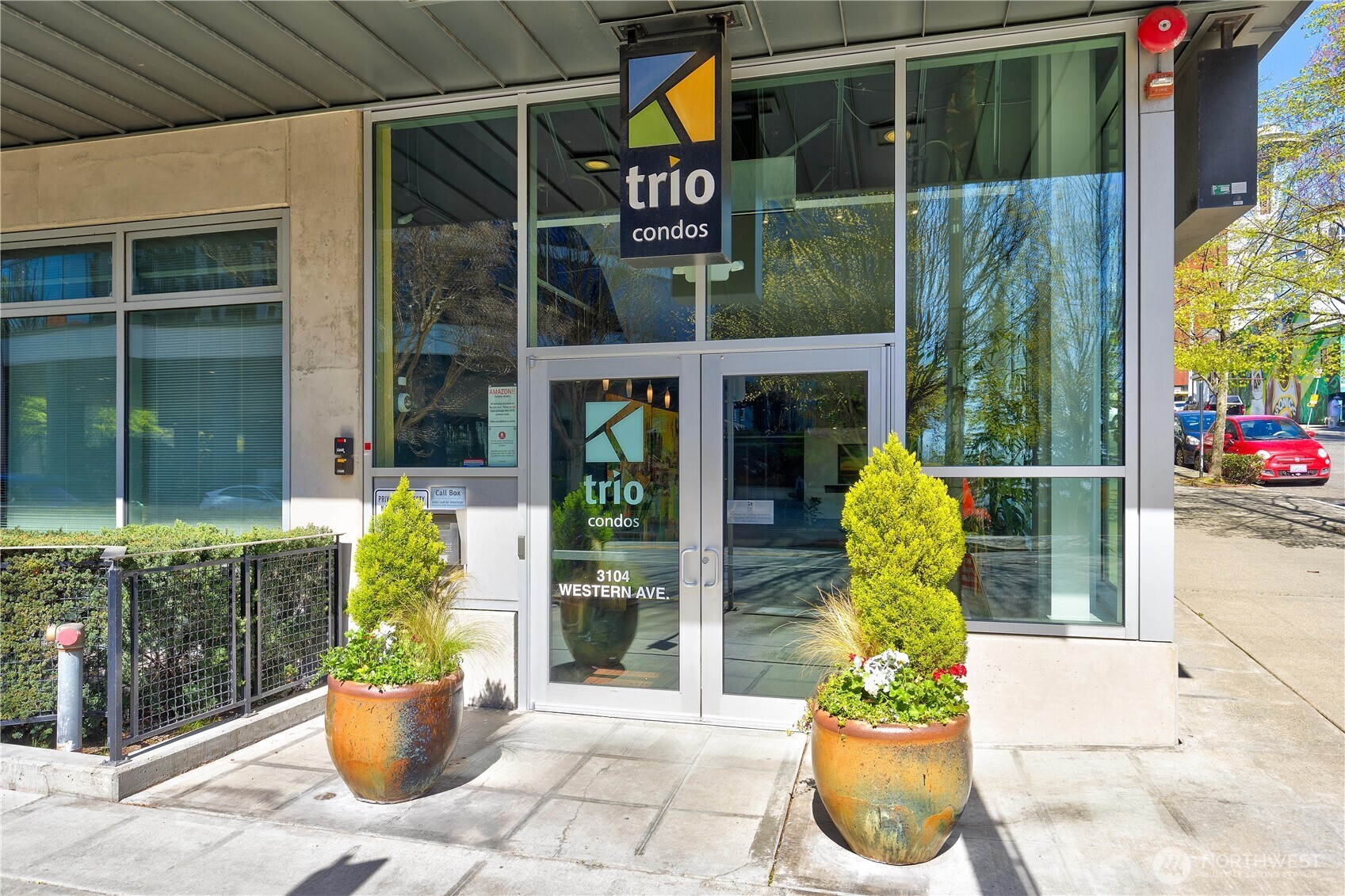 3104 Western Ave #603, Seattle, WA 98121, photo 3 of 32