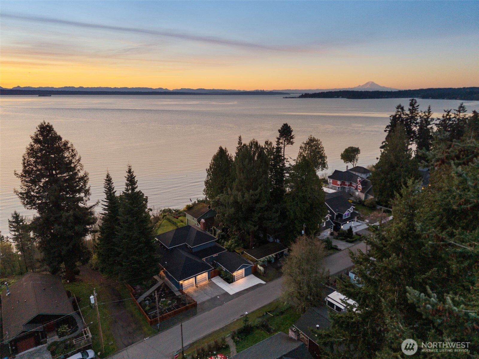 18978 Angeline Avenue NE, Suquamish, WA 98392, photo 2 of 2