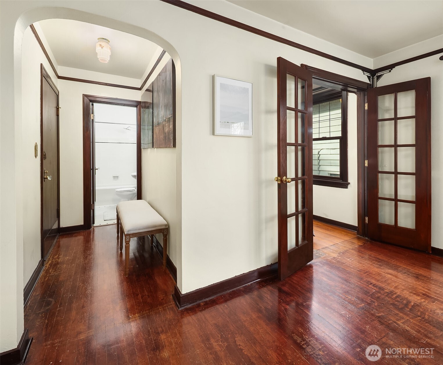 411 Boylston Avenue E #202, Seattle, WA 98102-4943, photo 2 of 22