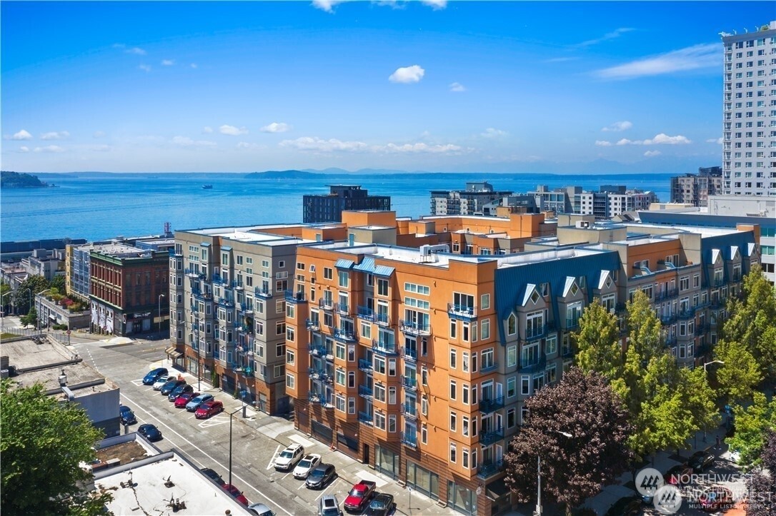 2414 1st Avenue #703