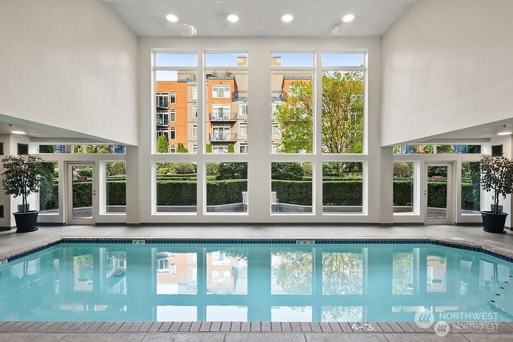 2414 1st Avenue #703, Seattle, WA 98121, photo 3 of 23