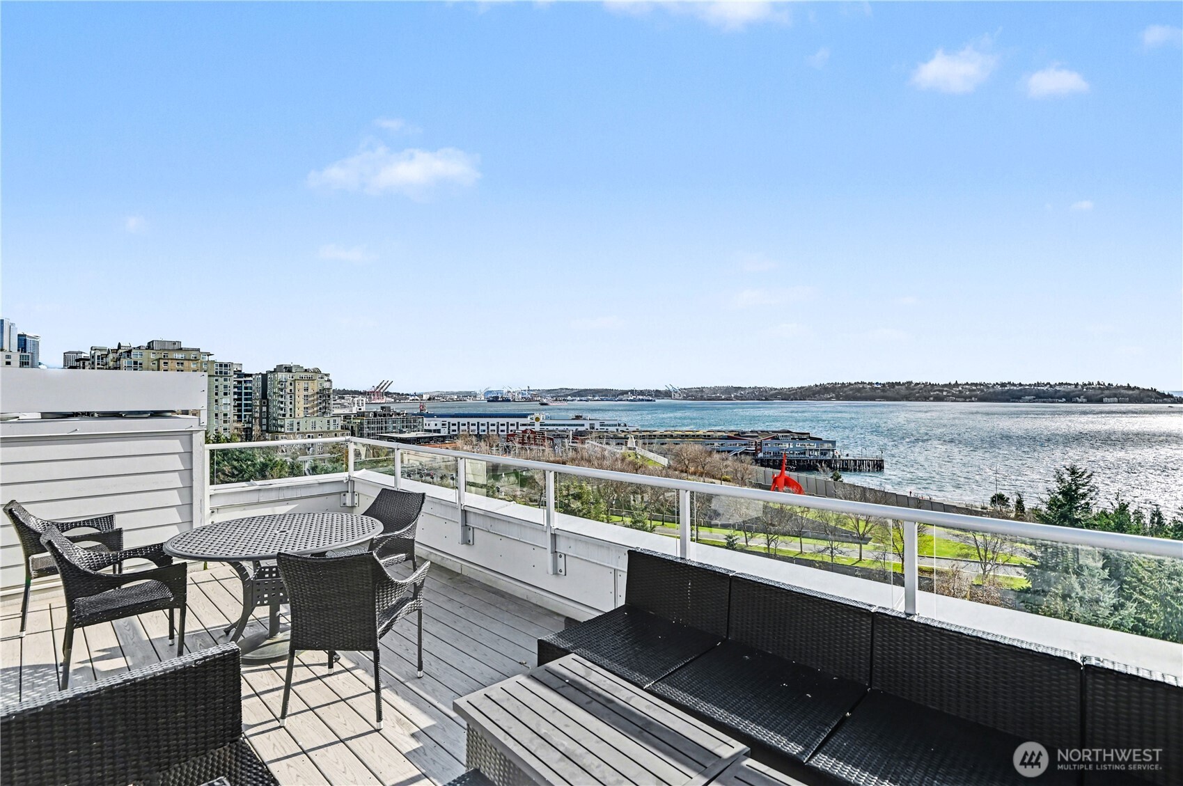 3028 Western Avenue #214, Seattle, WA 98121, photo 2 of 23