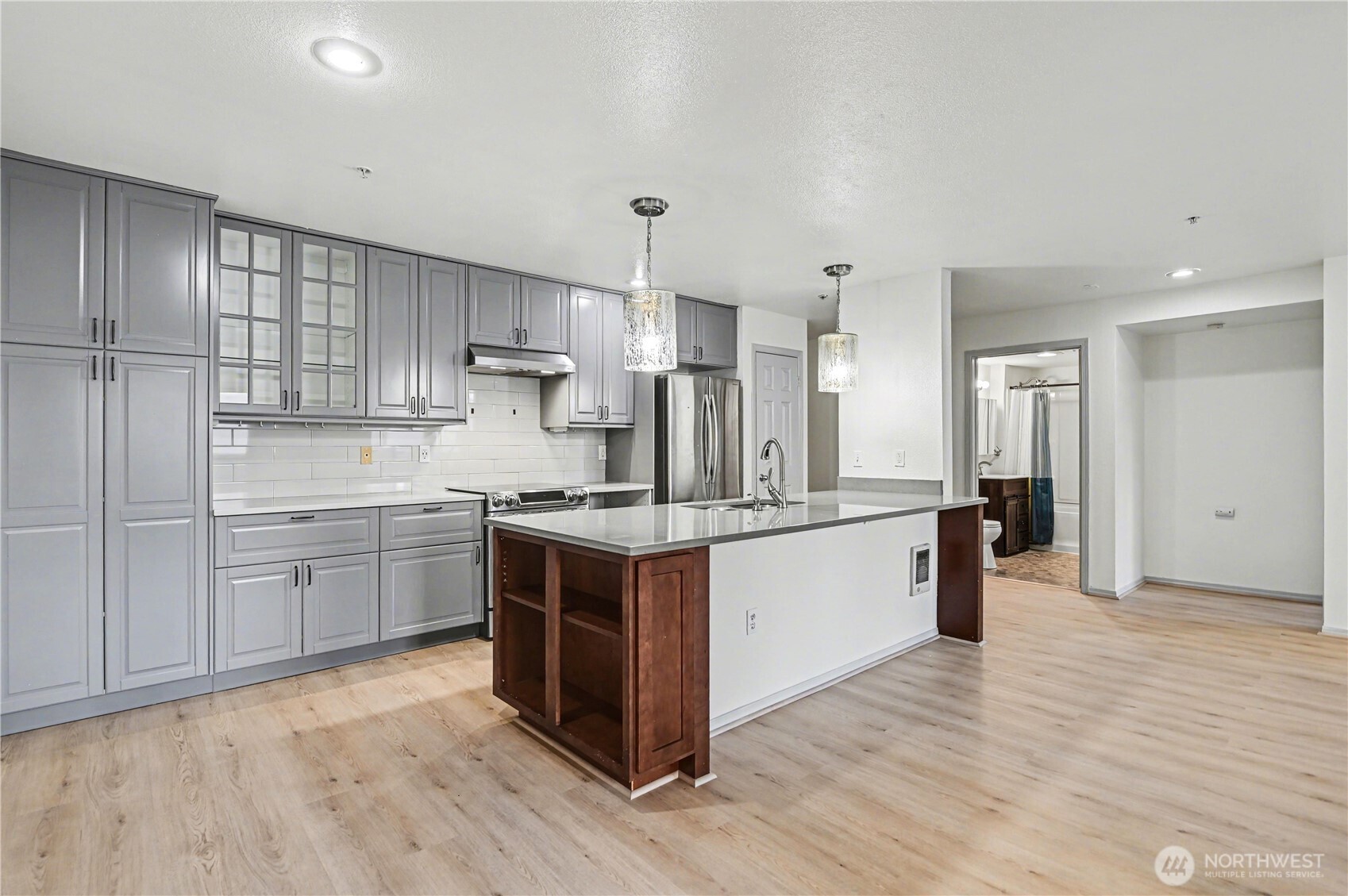 3028 Western Avenue #214, Seattle, WA 98121, photo 4 of 23