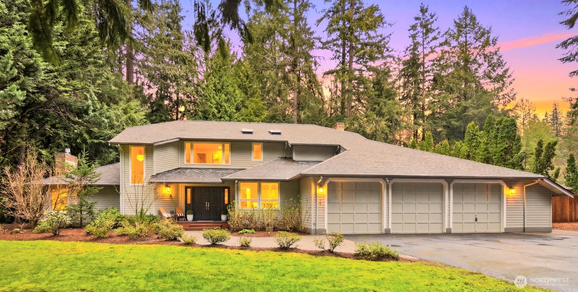 22720 NE 46th Street, Redmond, WA 98053-8205, photo 2 of 2