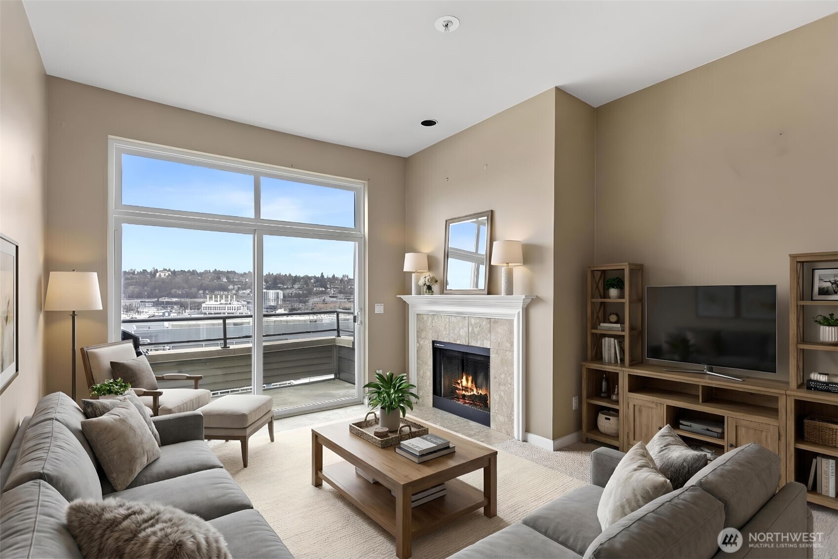 1504 Aurora Ave N #504, Seattle, WA 98109, photo 3 of 19
