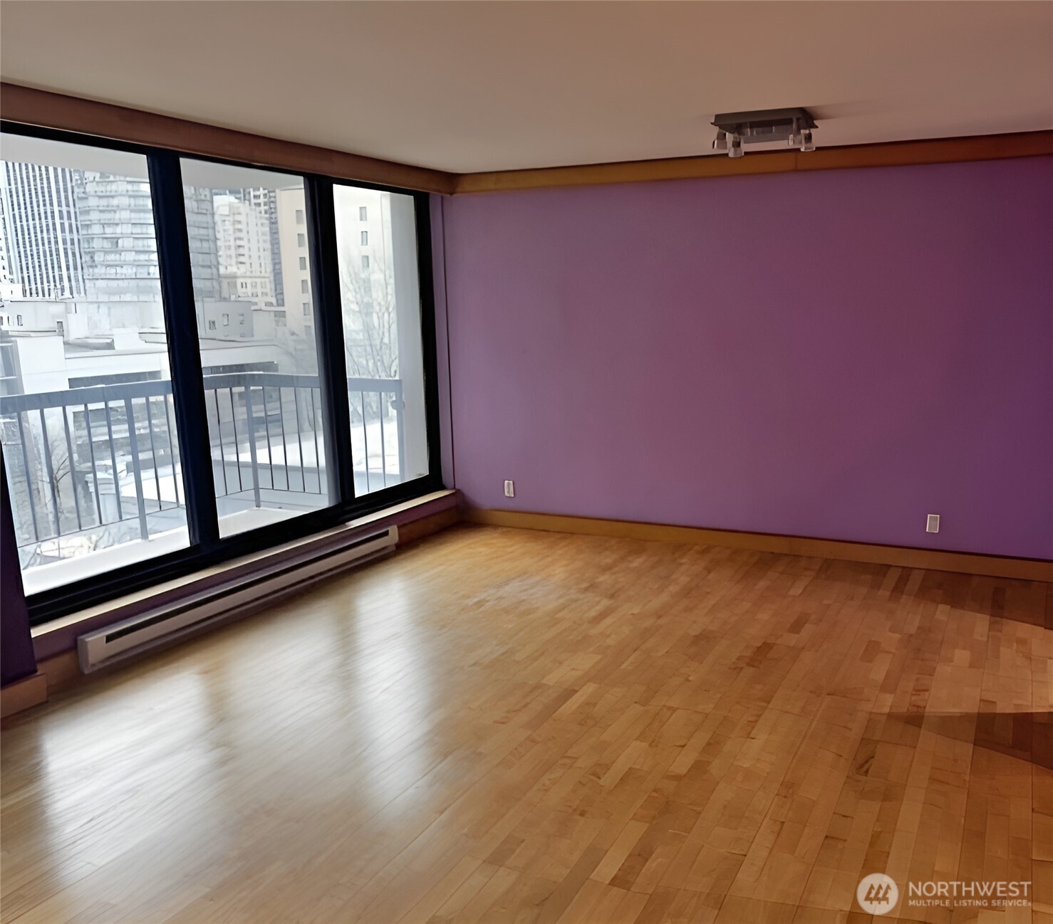 2100 3rd Avenue #505, Seattle, WA 98121, photo 3 of 19