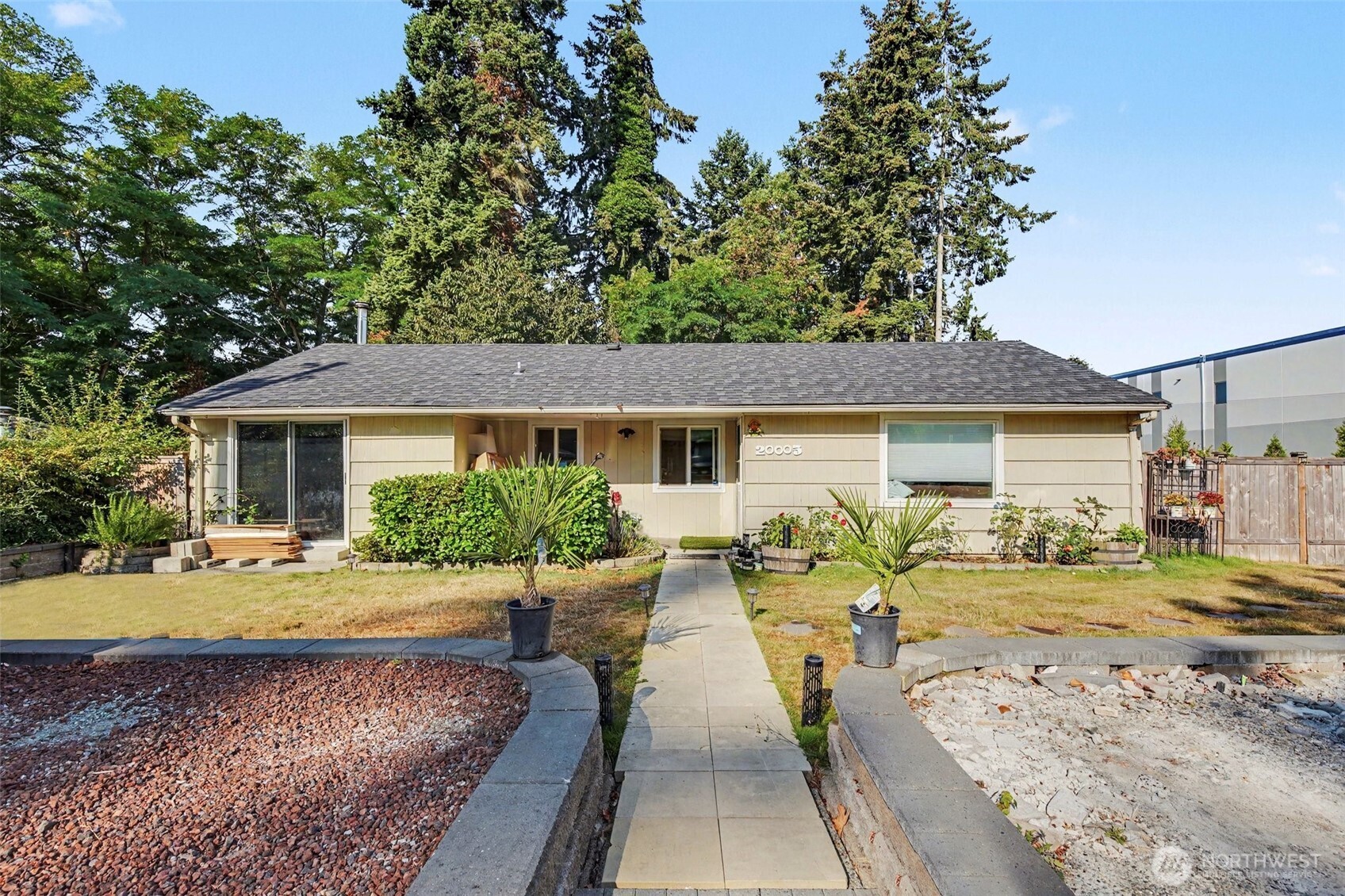 20005 14th Avenue S, SeaTac, WA 98198, photo 2 of 3
