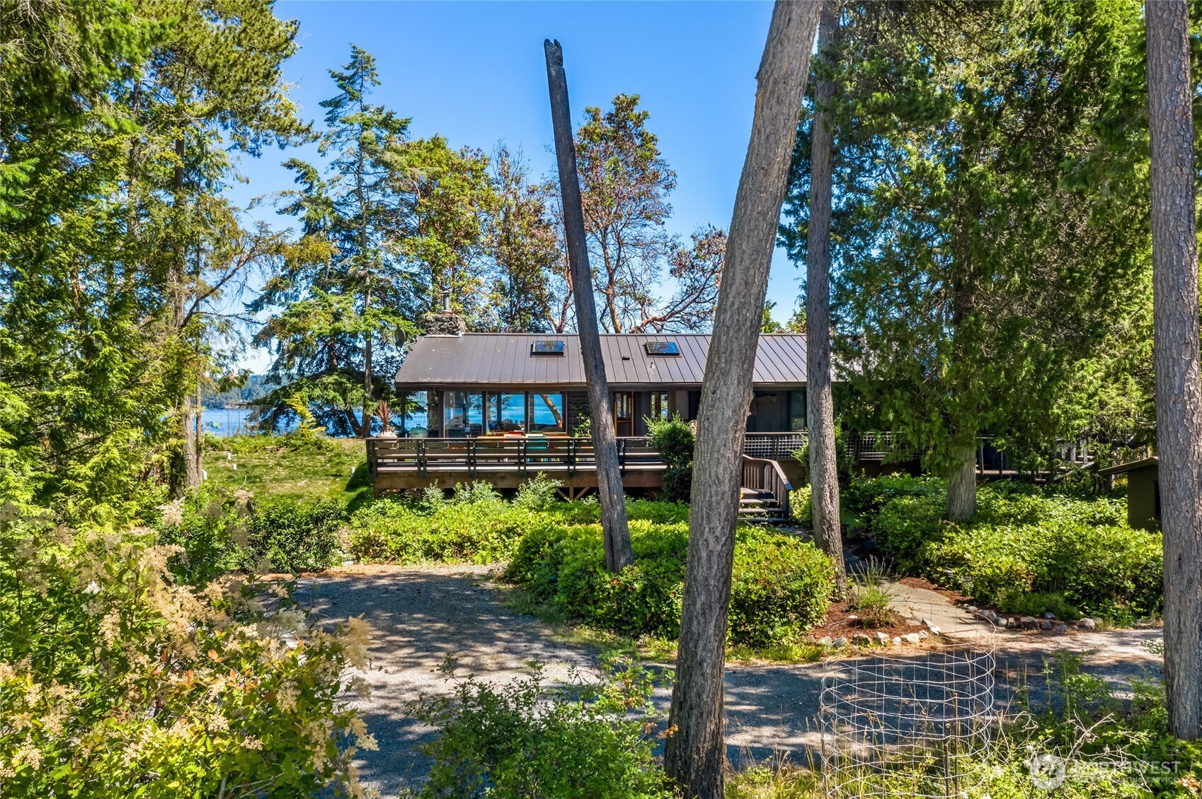 512 Broken Point Road