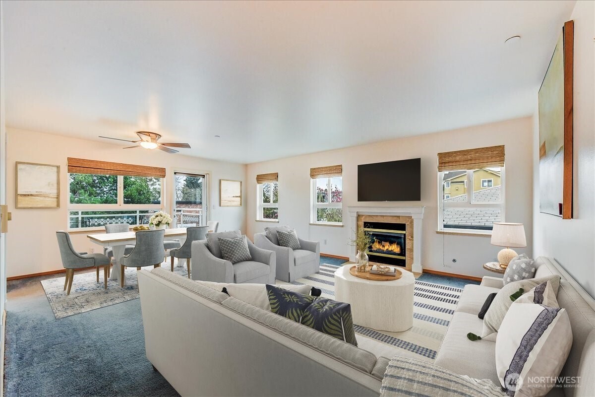 1527 California Avenue SW #301, Seattle, WA 98116, photo 2 of 18