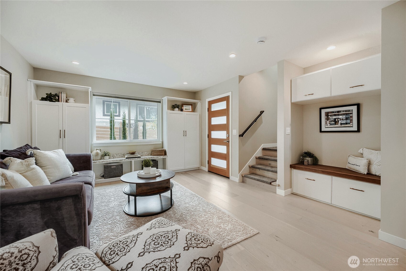 12534 C 5th Avenue NE, Seattle, WA 98125, photo 3 of 38