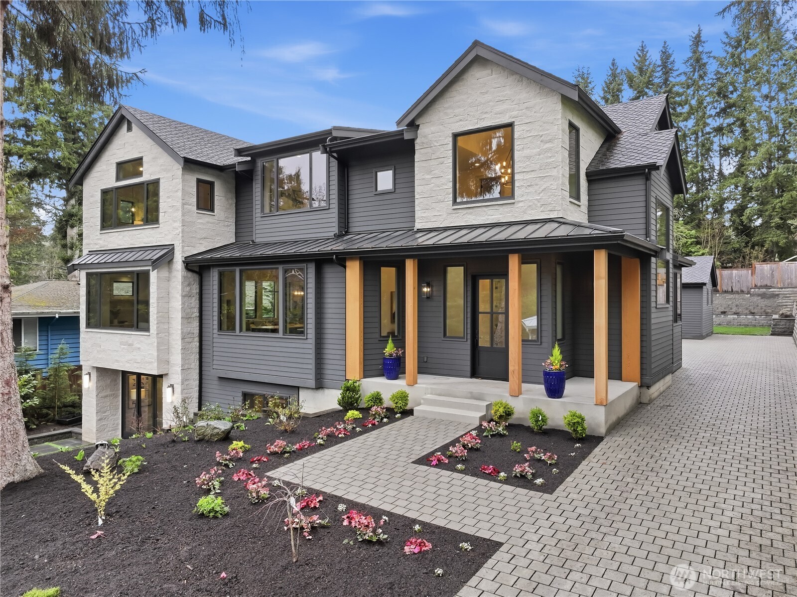 10710 SE 16th Street, Bellevue, WA 98004, photo 2 of 2