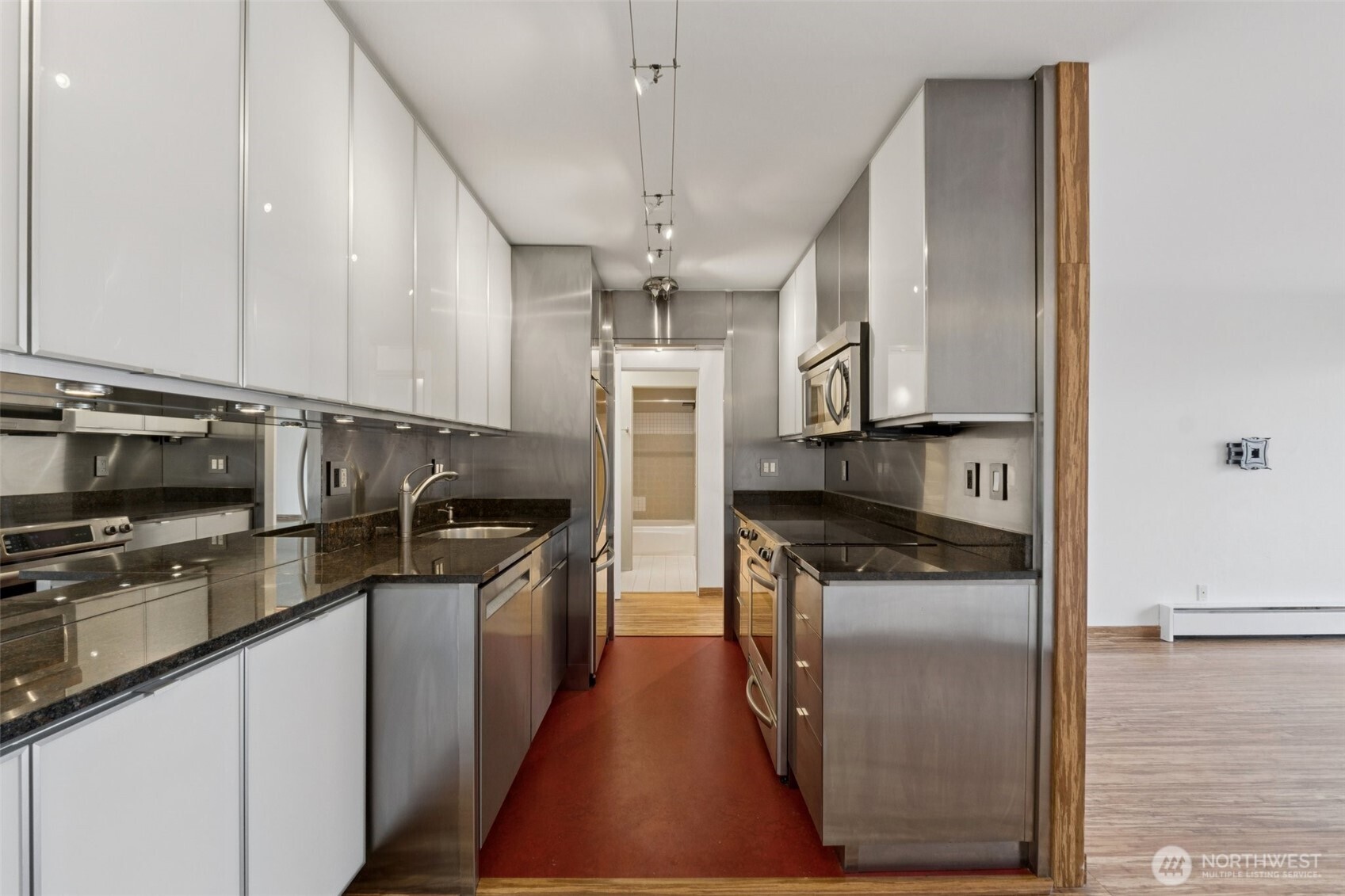 320 Melrose Avenue E #403, Seattle, WA 98102, photo 2 of 20