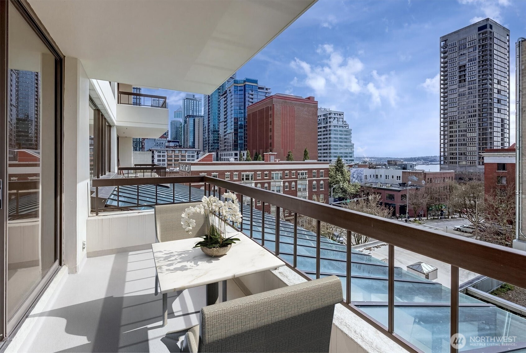2201 3rd Avenue #803, Seattle, WA 98121, photo 5 of 26