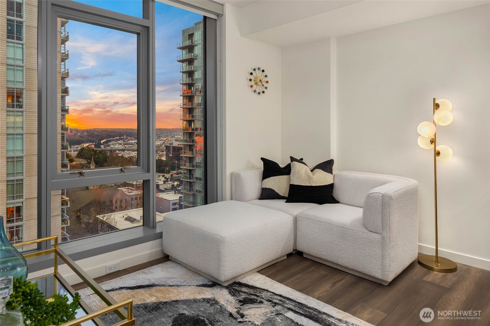 800 Columbia Street #1807