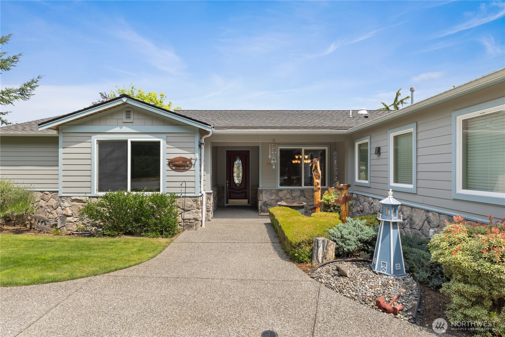 880 Shoshone Drive