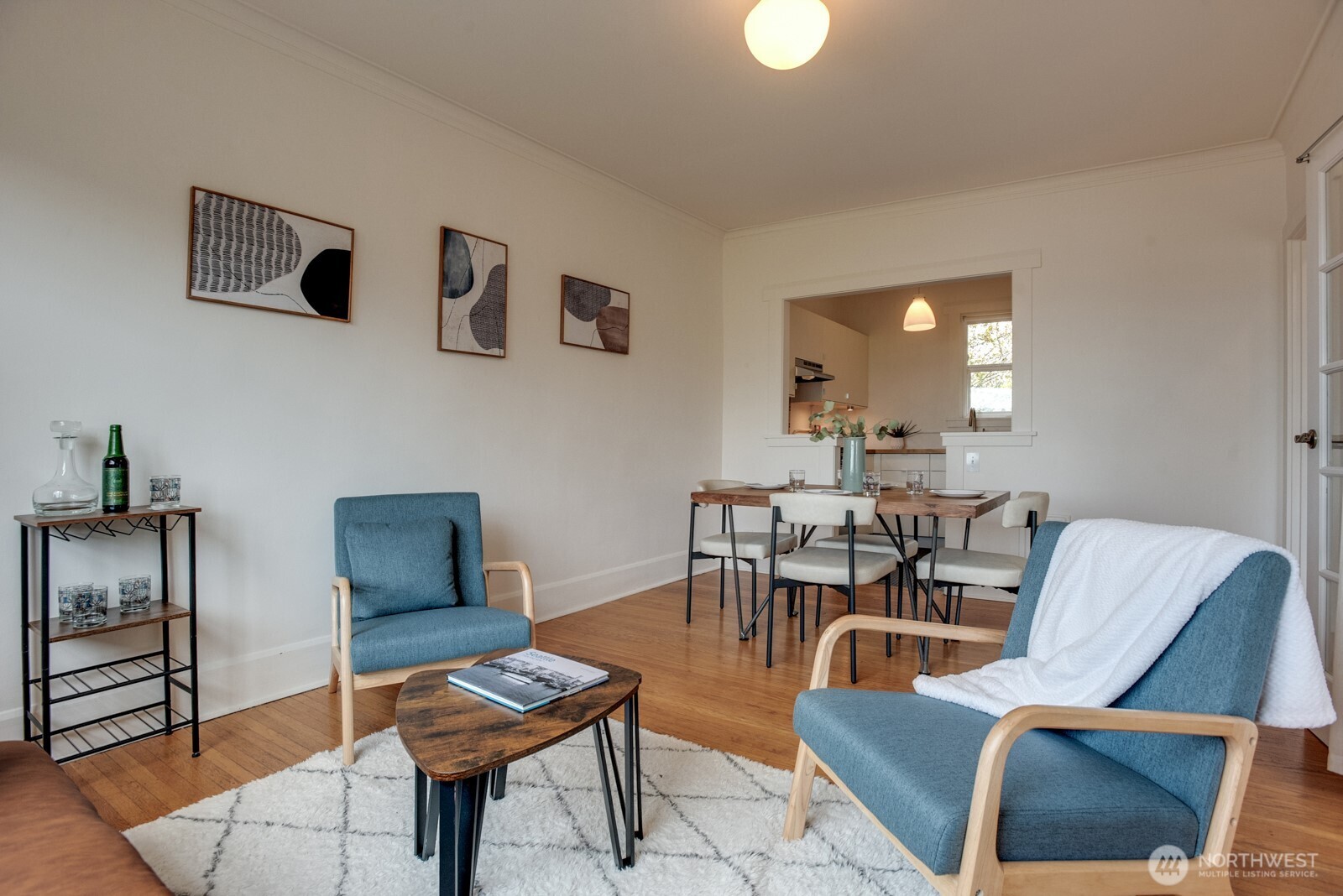 214 Summit Avenue E #402, Seattle, WA 98102, photo 4 of 34
