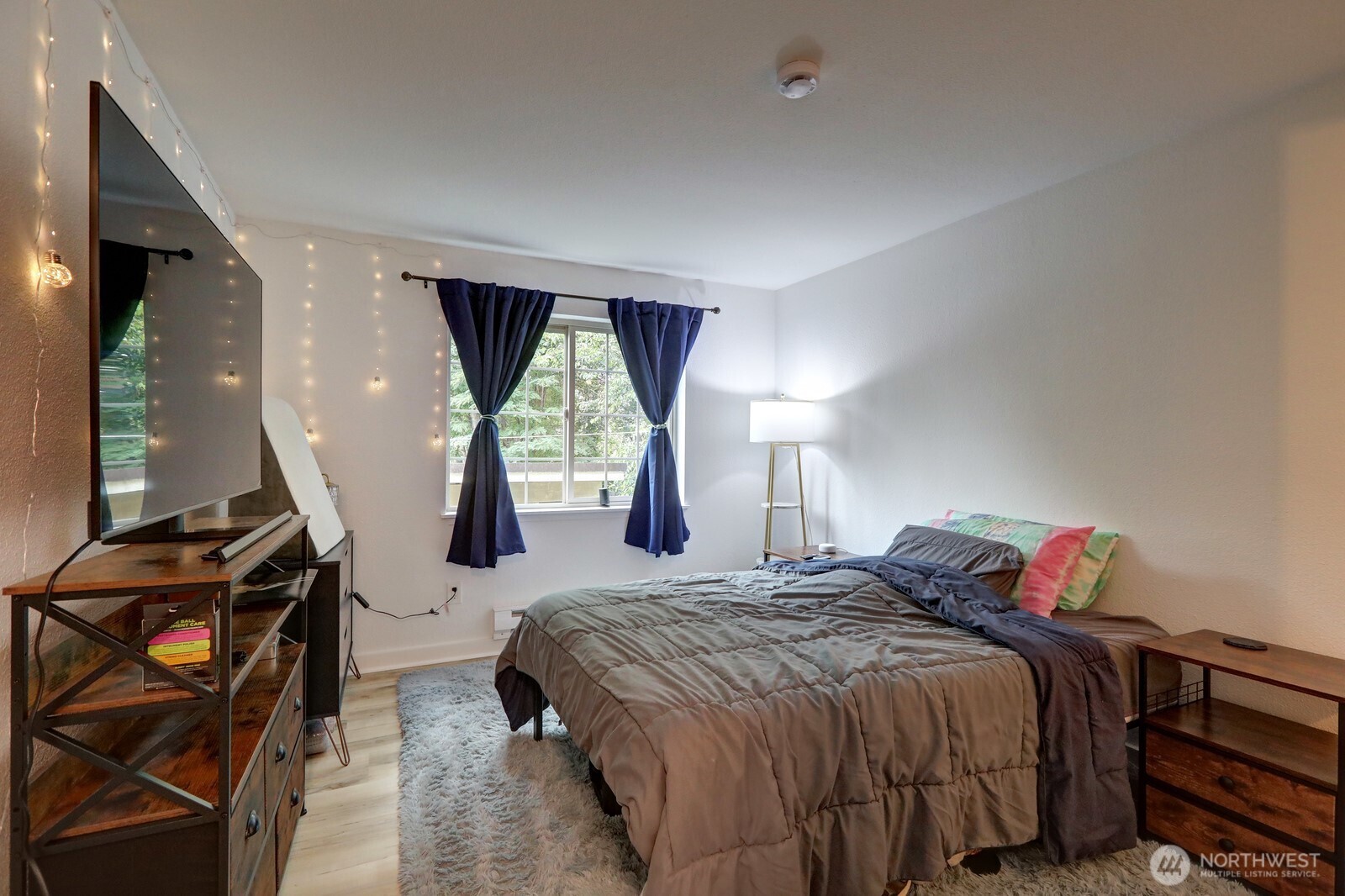 9806 28th Avenue SW #A201, Seattle, WA 98126, photo 4 of 15