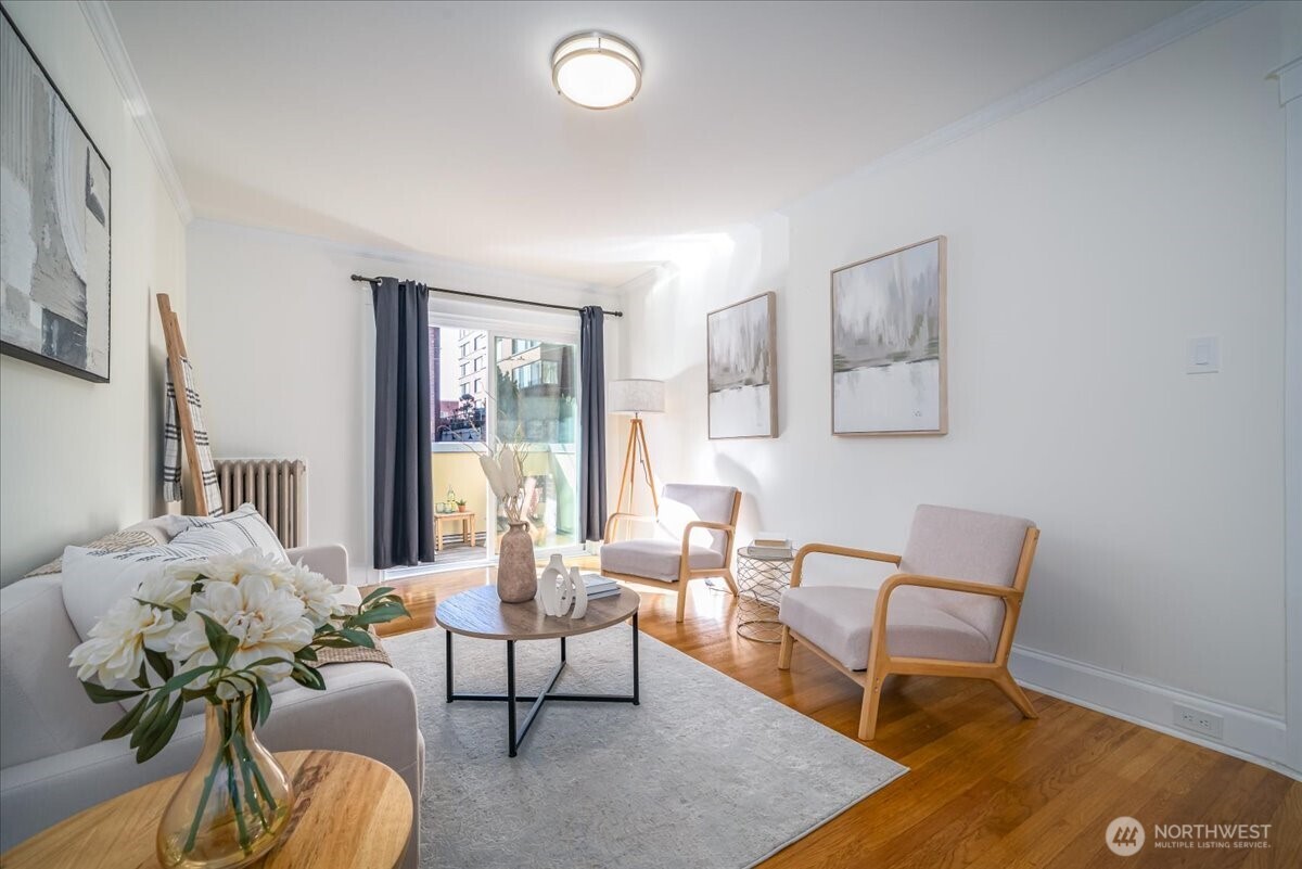 1310 Queen Anne Avenue N #15, Seattle, WA 98109, photo 4 of 24