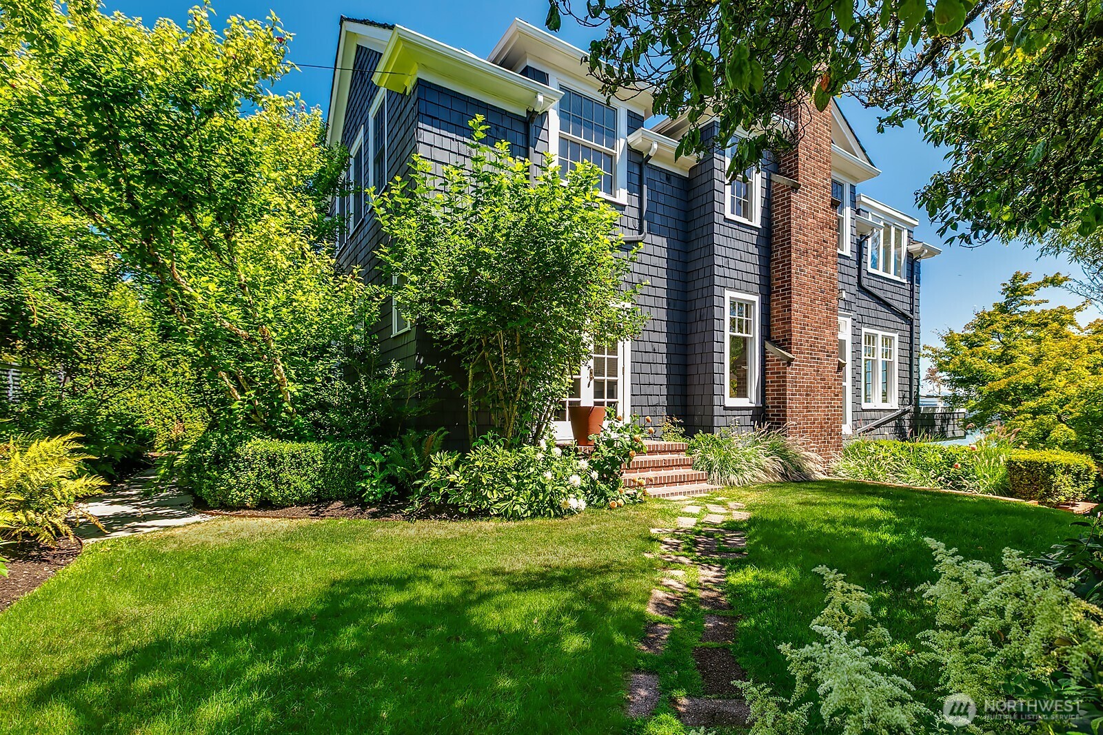 624 35th Avenue, Seattle, WA 98122, photo 2 of 2