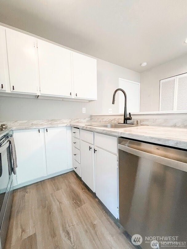 3429 Burke Avenue N #23, Seattle, WA 98103, photo 4 of 39