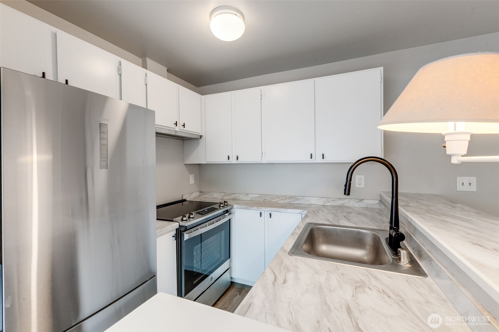 3429 Burke Avenue N #23, Seattle, WA 98103, photo 3 of 39