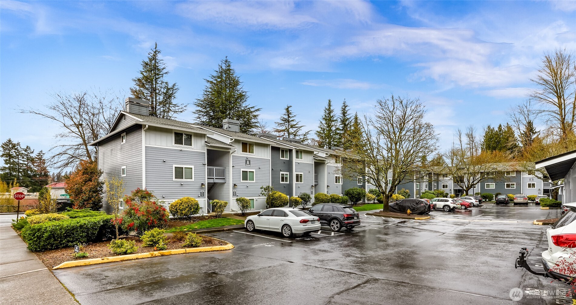 14002 NE 181st Place #A302, Woodinville, WA 98072, photo 2 of 38