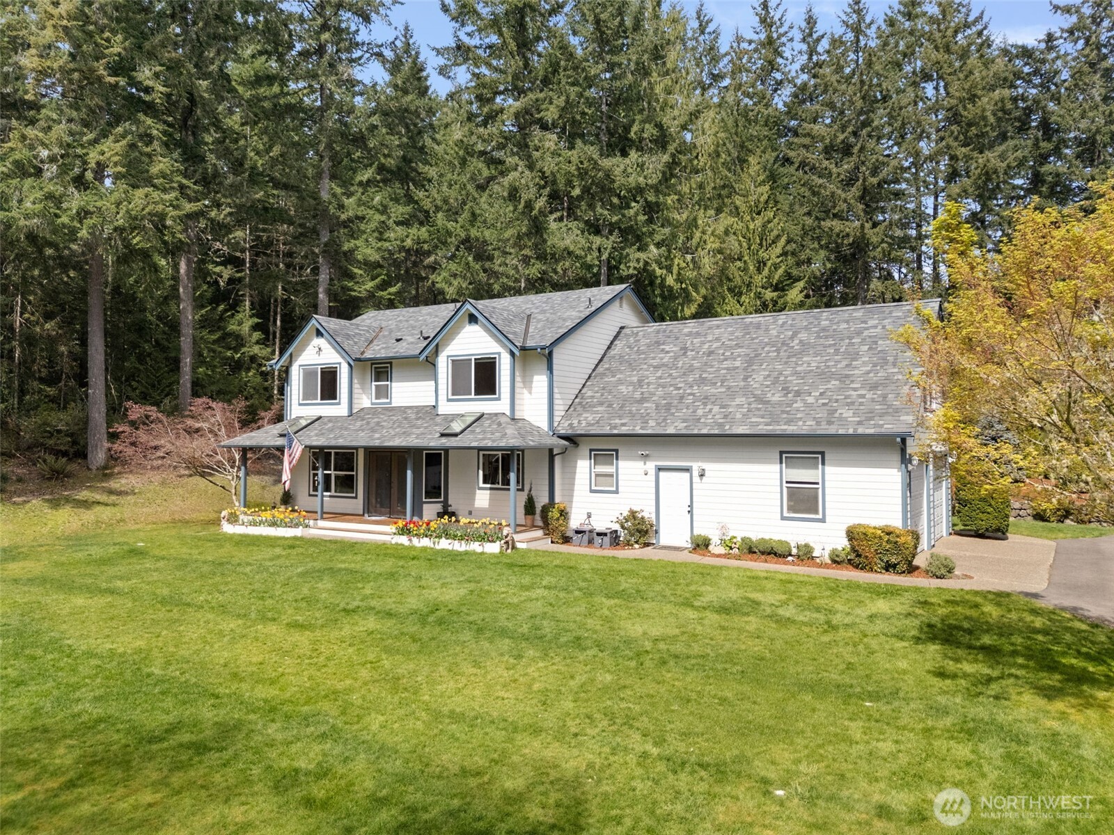 5623 NW Millglade Lane, Bremerton, WA 98312, photo 2 of 2