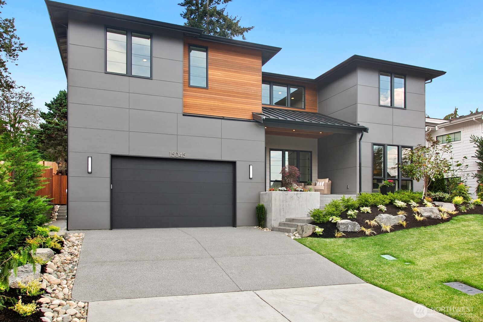15045 SE 45th Place, Bellevue, WA 98006, photo 2 of 3