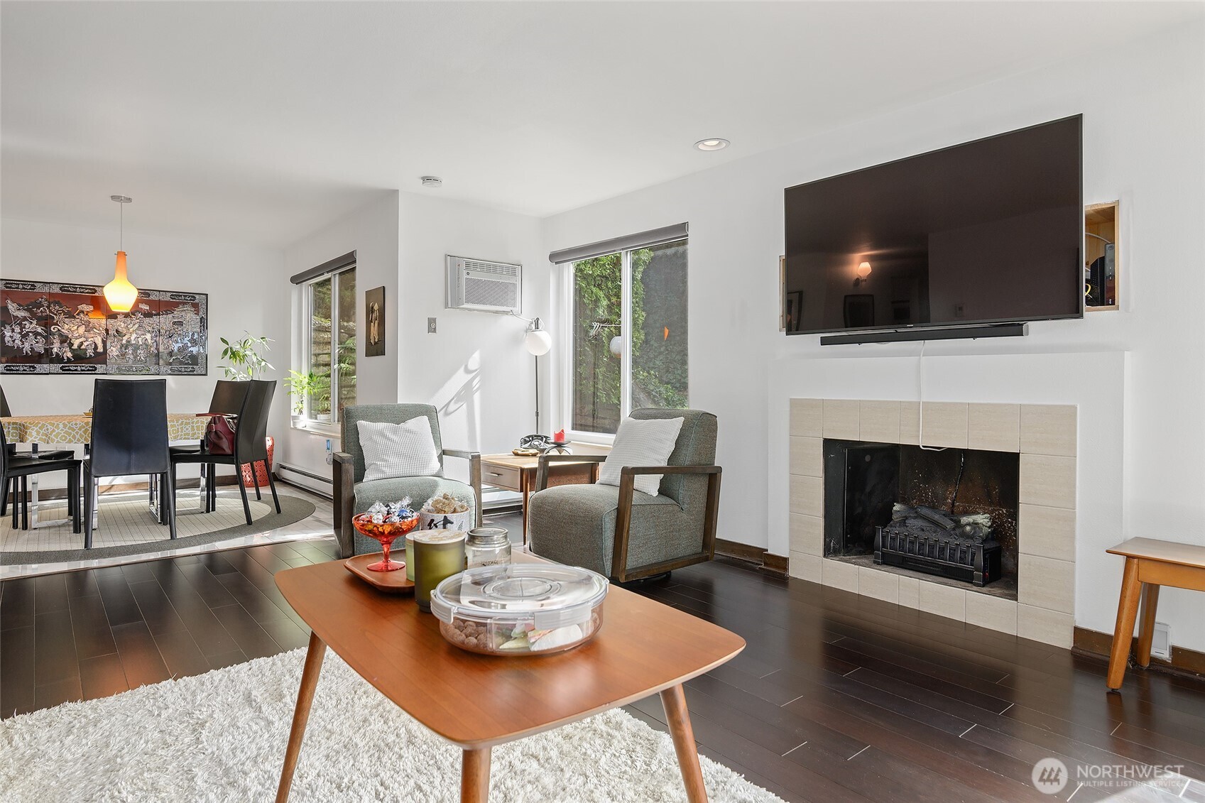 135 N 46th Street #101, Seattle, WA 98103-6359, photo 3 of 30