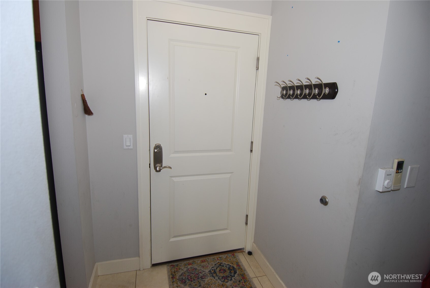 3217 Eastlake Avenue E #302, Seattle, WA 98102, photo 5 of 32