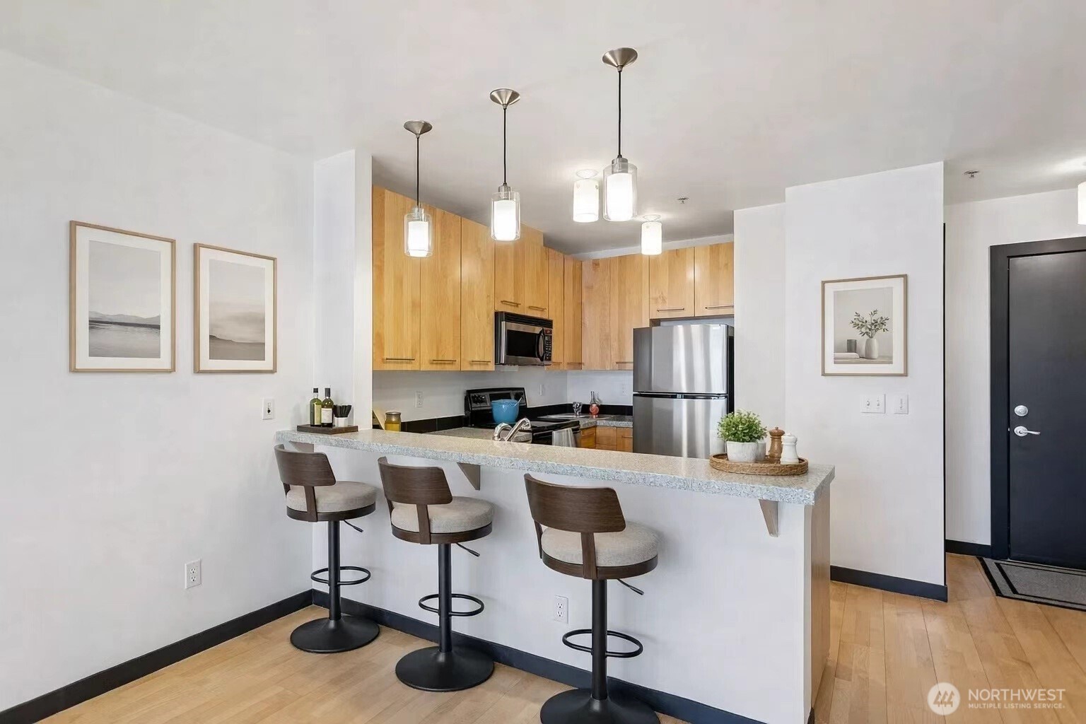 655 Crockett Street #B207, Seattle, WA 98109, photo 4 of 27