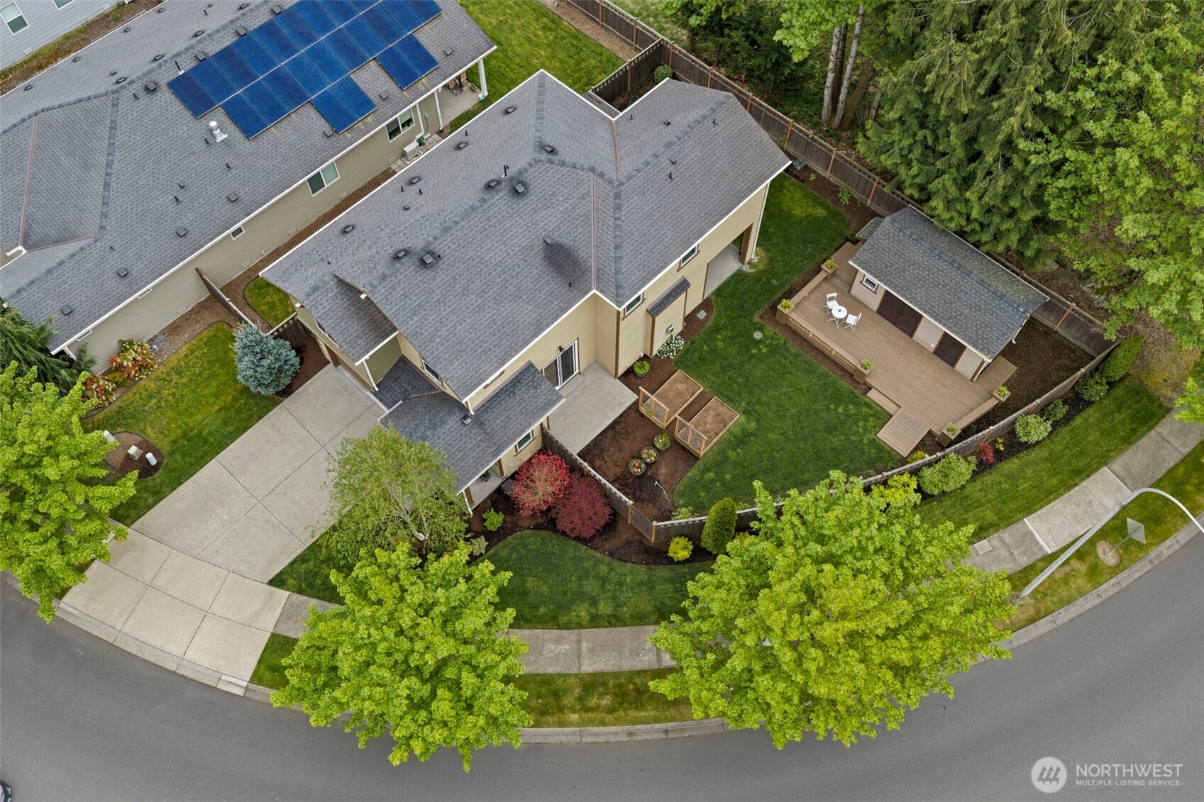 8896 Silverspot Drive SE, Tumwater, WA 98501, photo 2 of 2