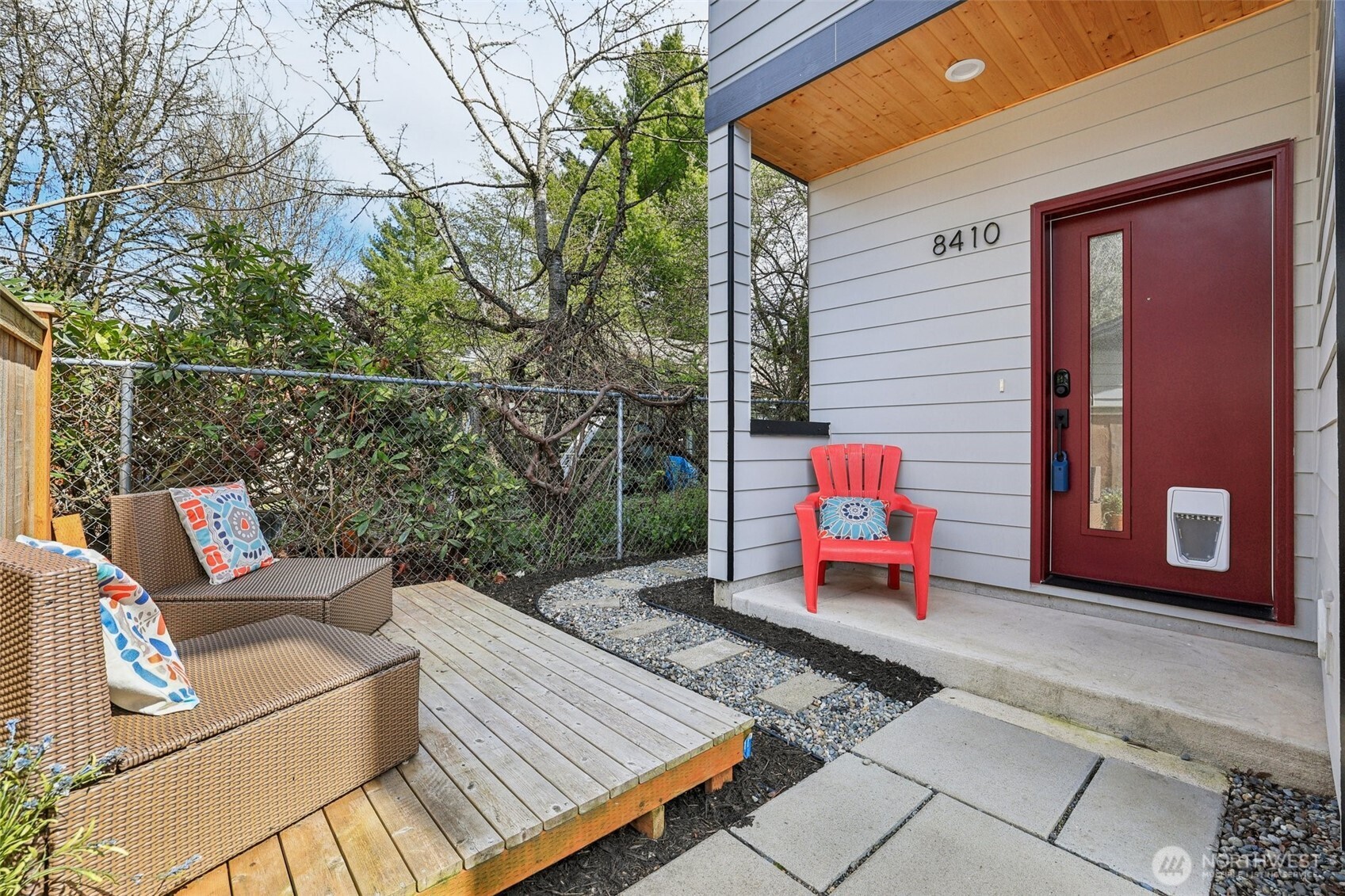 8410 17th Avenue SW #3, Seattle, WA 98106, photo 2 of 39