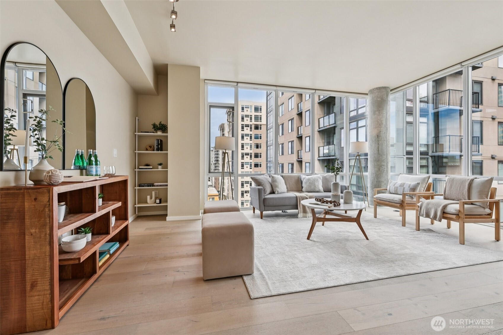 76 Cedar Street #S1005, Seattle, WA 98121, photo 2 of 30