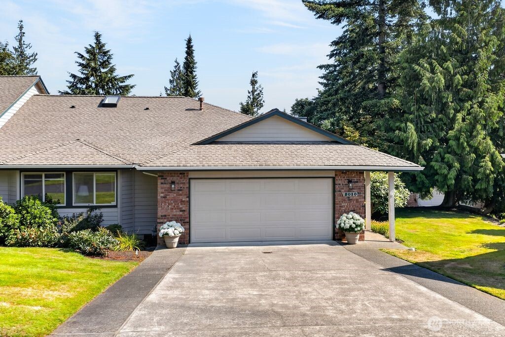 2010 Creekside Lane