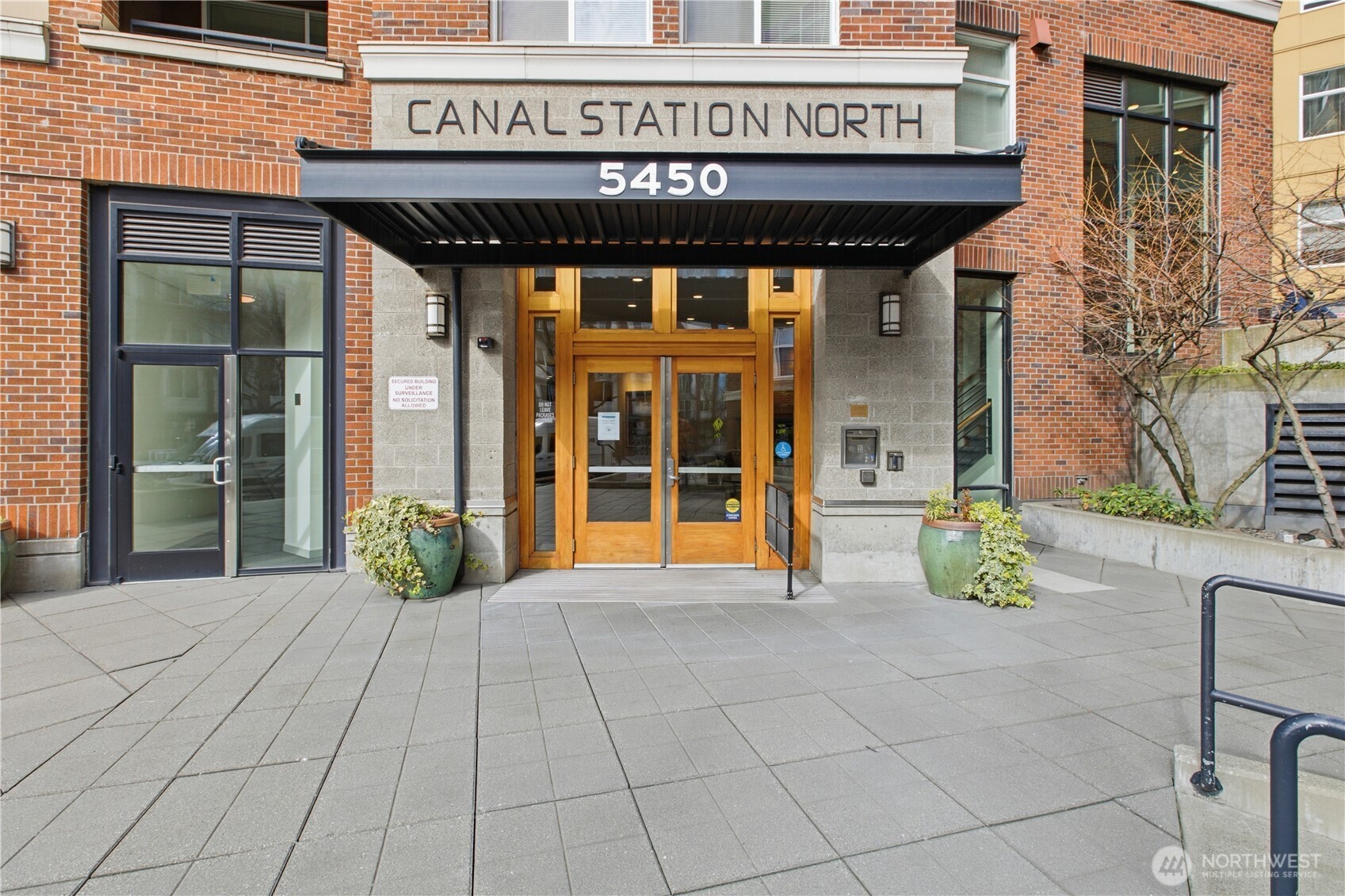 5450 Leary Avenue NW #242, Seattle, WA 98107, photo 2 of 33