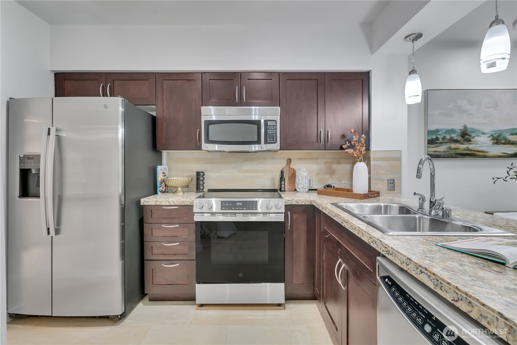 5450 Leary Avenue NW #242, Seattle, WA 98107, photo 5 of 33