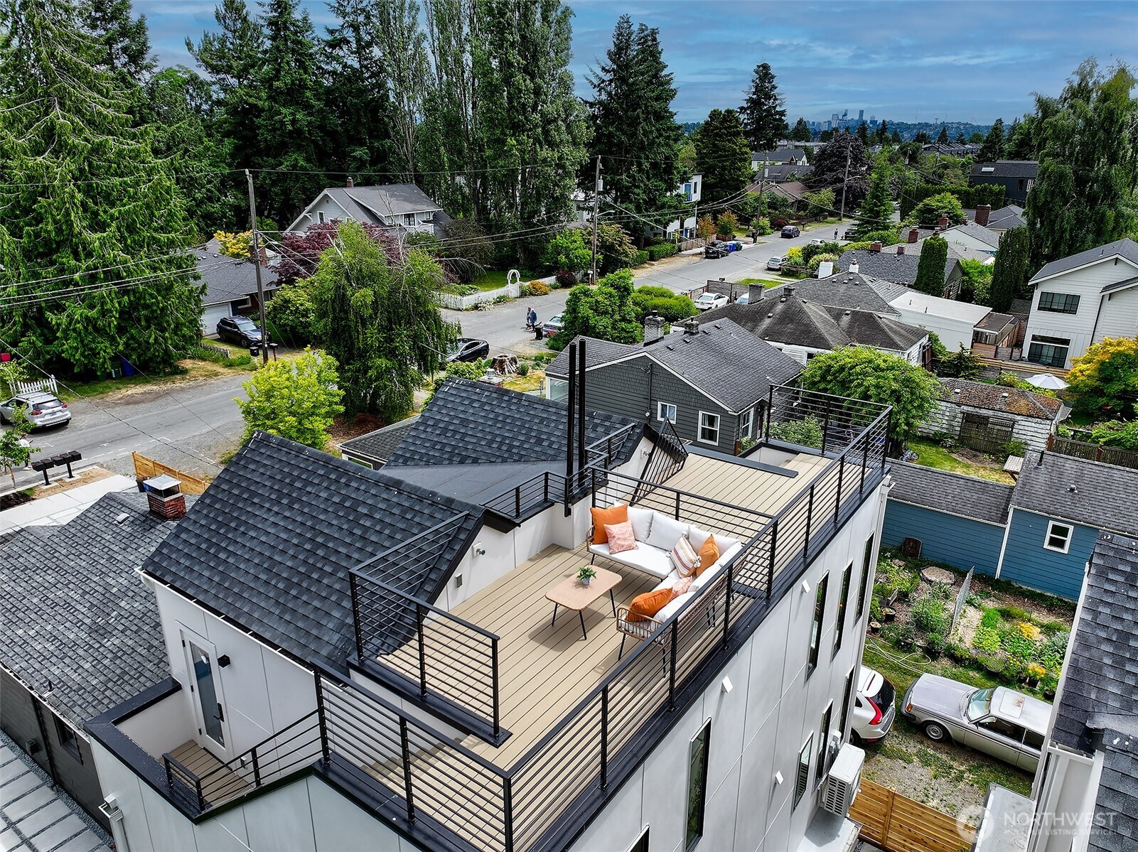 8733 13th Avenue NW #C, Seattle, WA 98117, photo 2 of 24