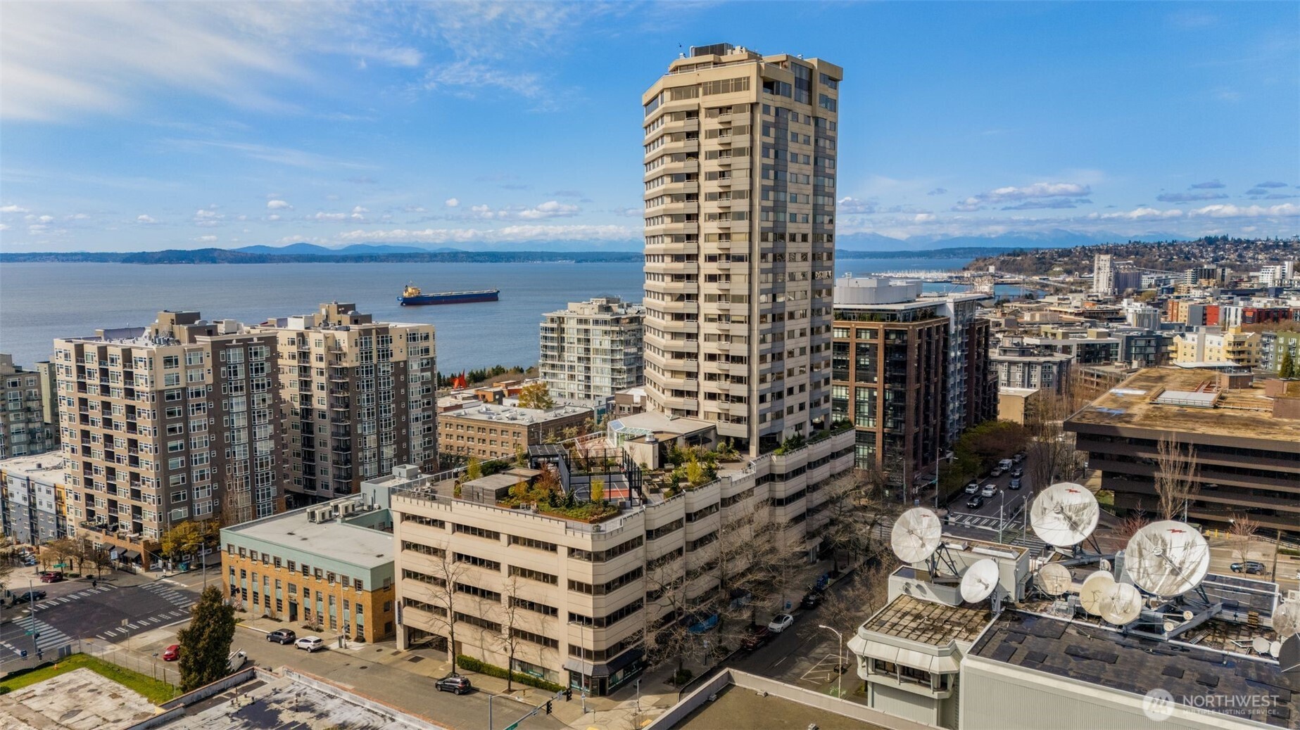2821 2nd Avenue #1004