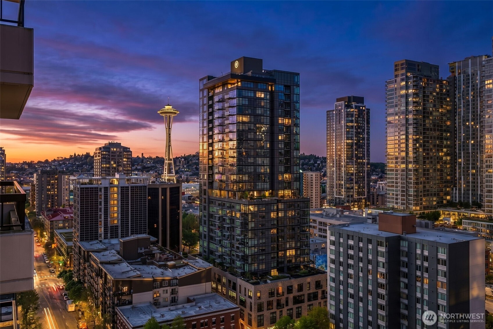2201 3rd Avenue #2106, Seattle, WA 98121, listed at Grandview