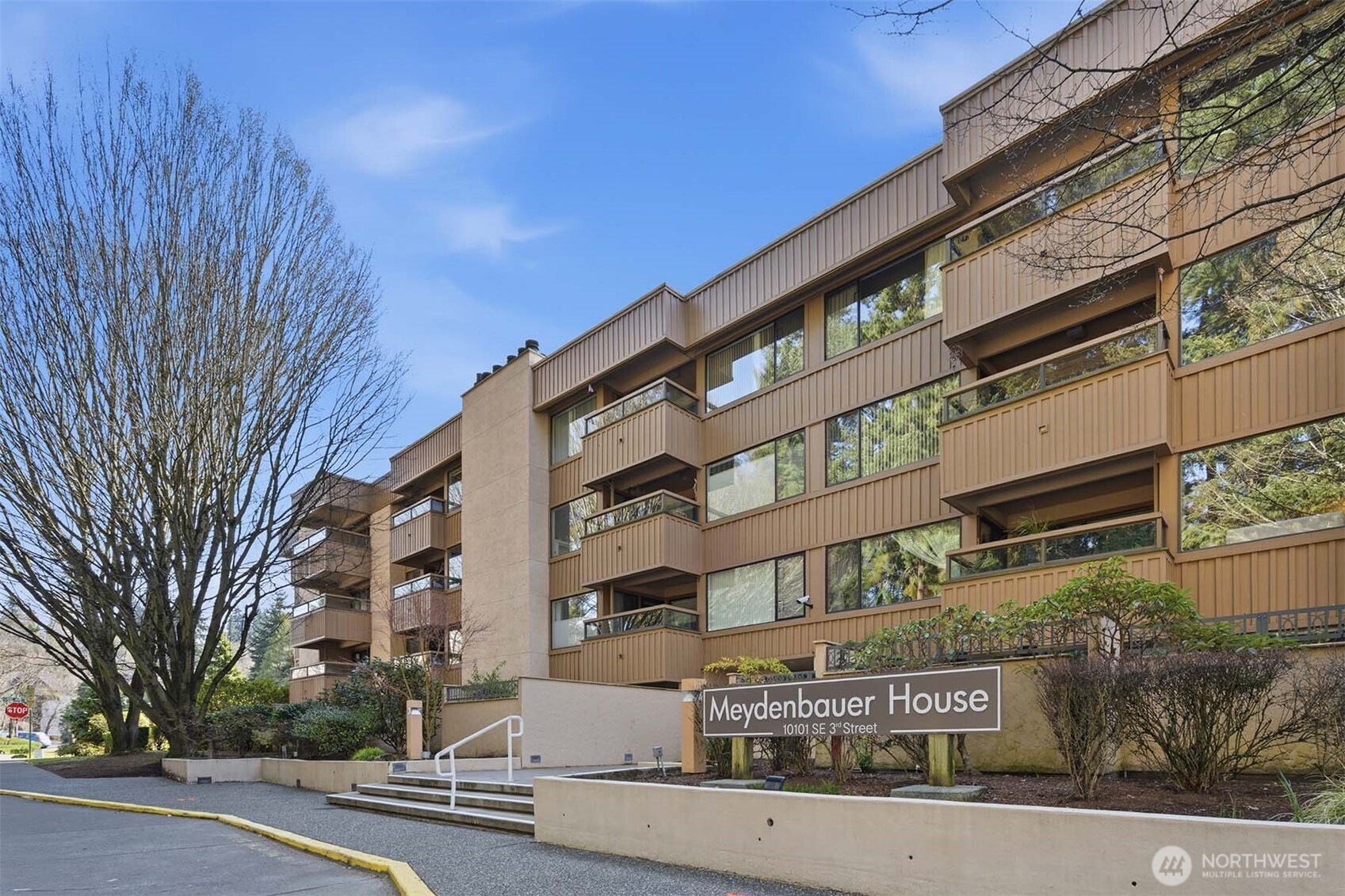 10101 SE 3rd Street #402