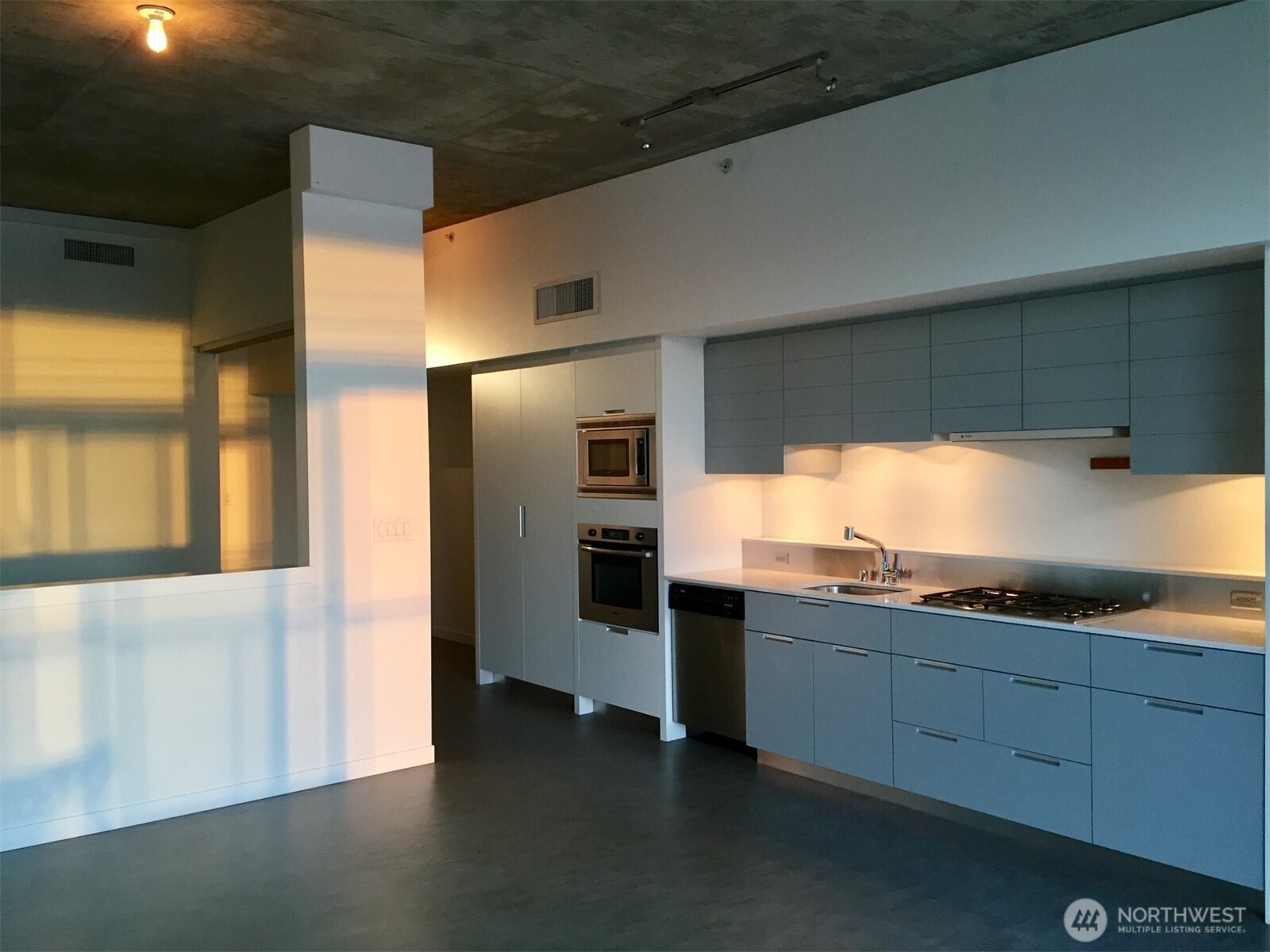 501 Roy Street #T306, Seattle, WA 98109, photo 4 of 23