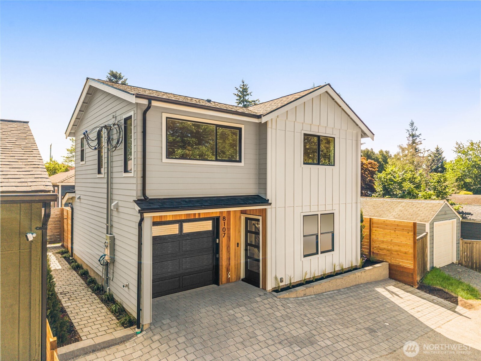 8109 34th Avenue SW #B, Seattle, WA 98126, photo 2 of 37