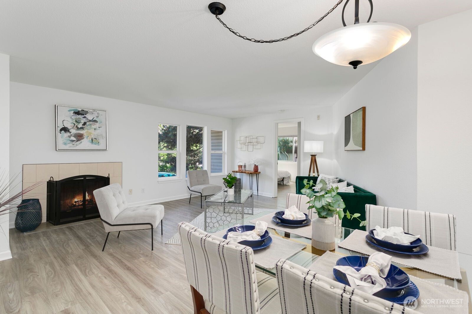 3045 20th Avenue W #102, Seattle, WA 98199, photo 2 of 14