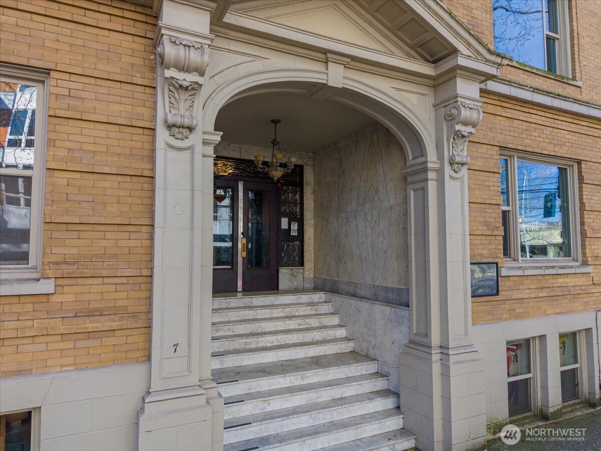 7 Harrison Street #20