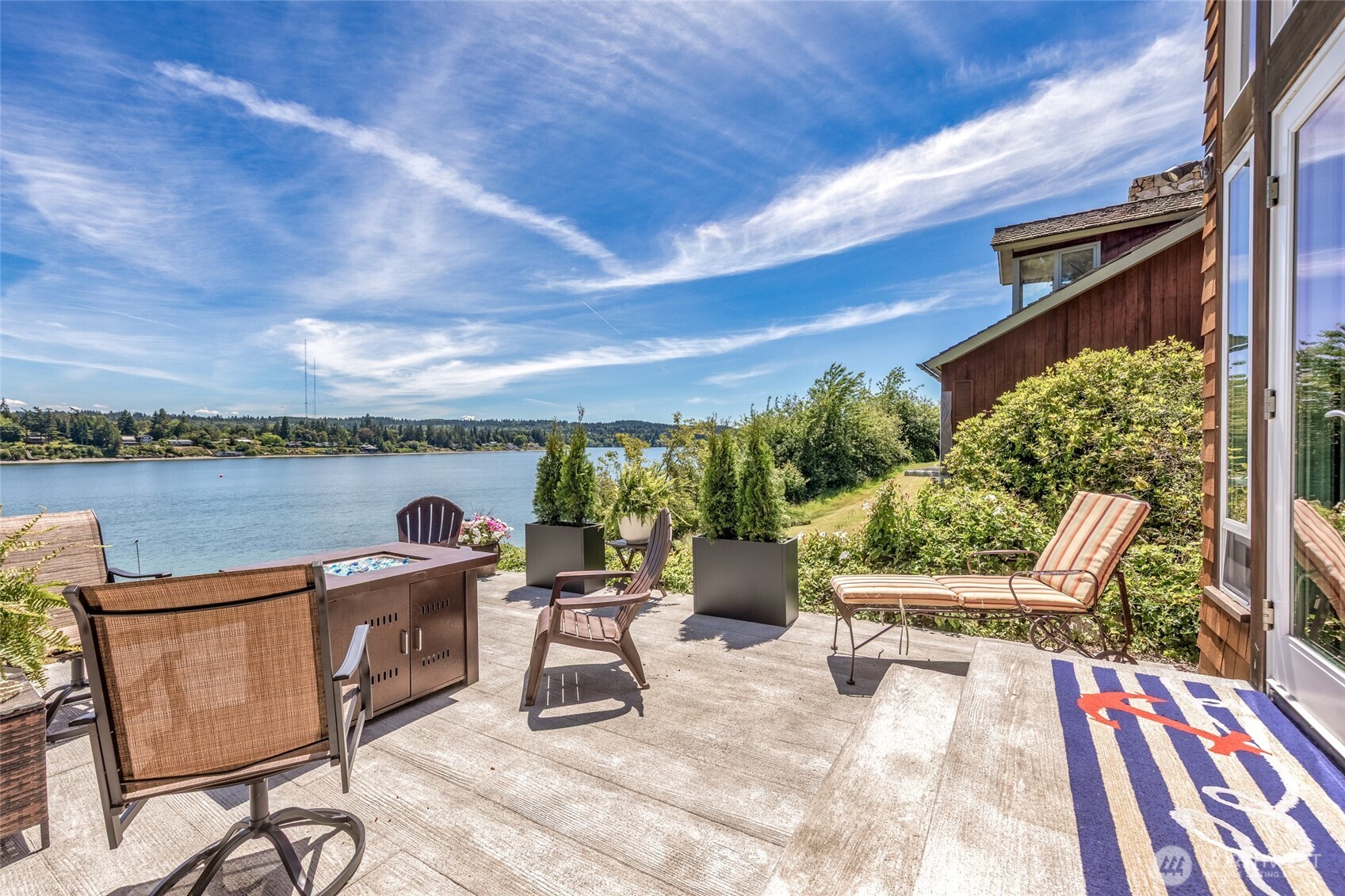 8829 SW Quartermaster Drive, Vashon, WA 98070, photo 3 of 3