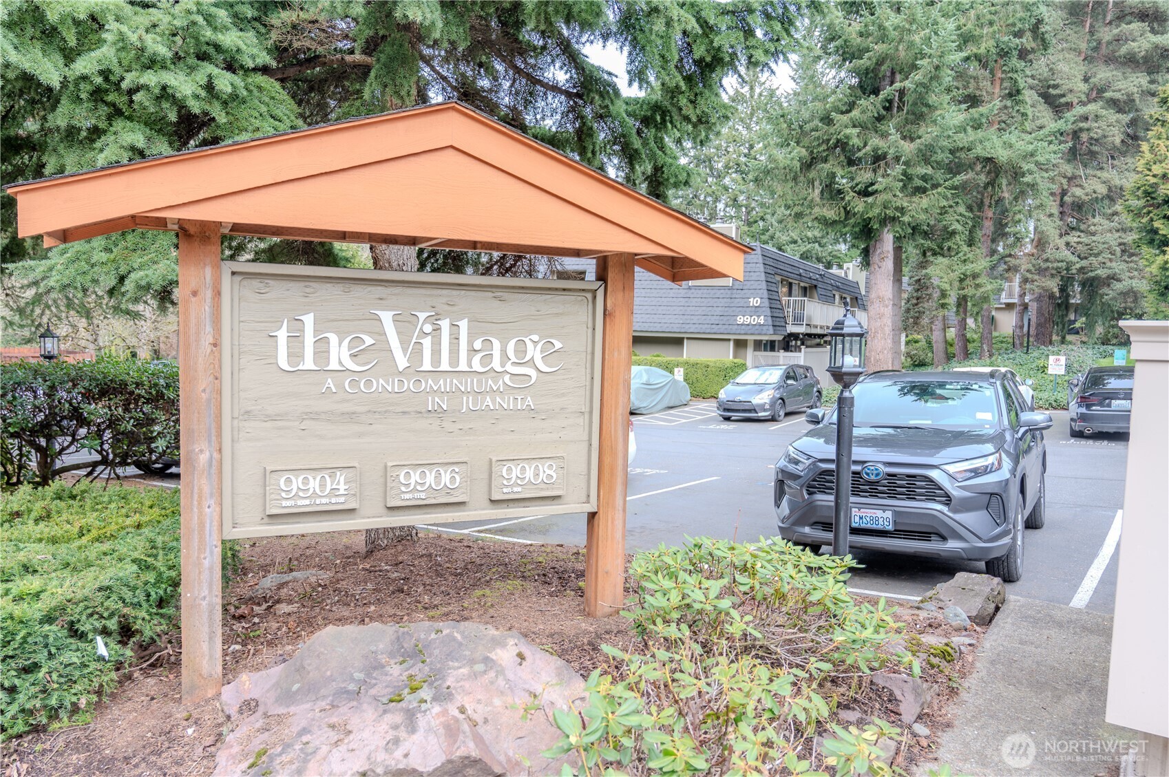 9904 NE 124th Street #1005, Kirkland, WA 98034, photo 2 of 2