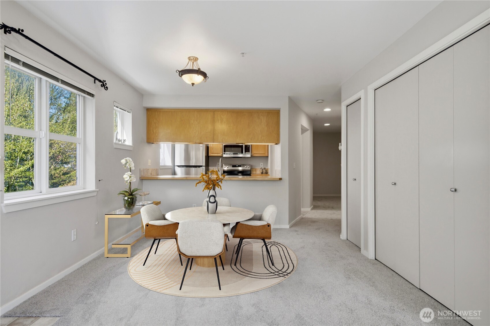 12345 Roosevelt Way NE #305, Seattle, WA 98125, photo 4 of 20