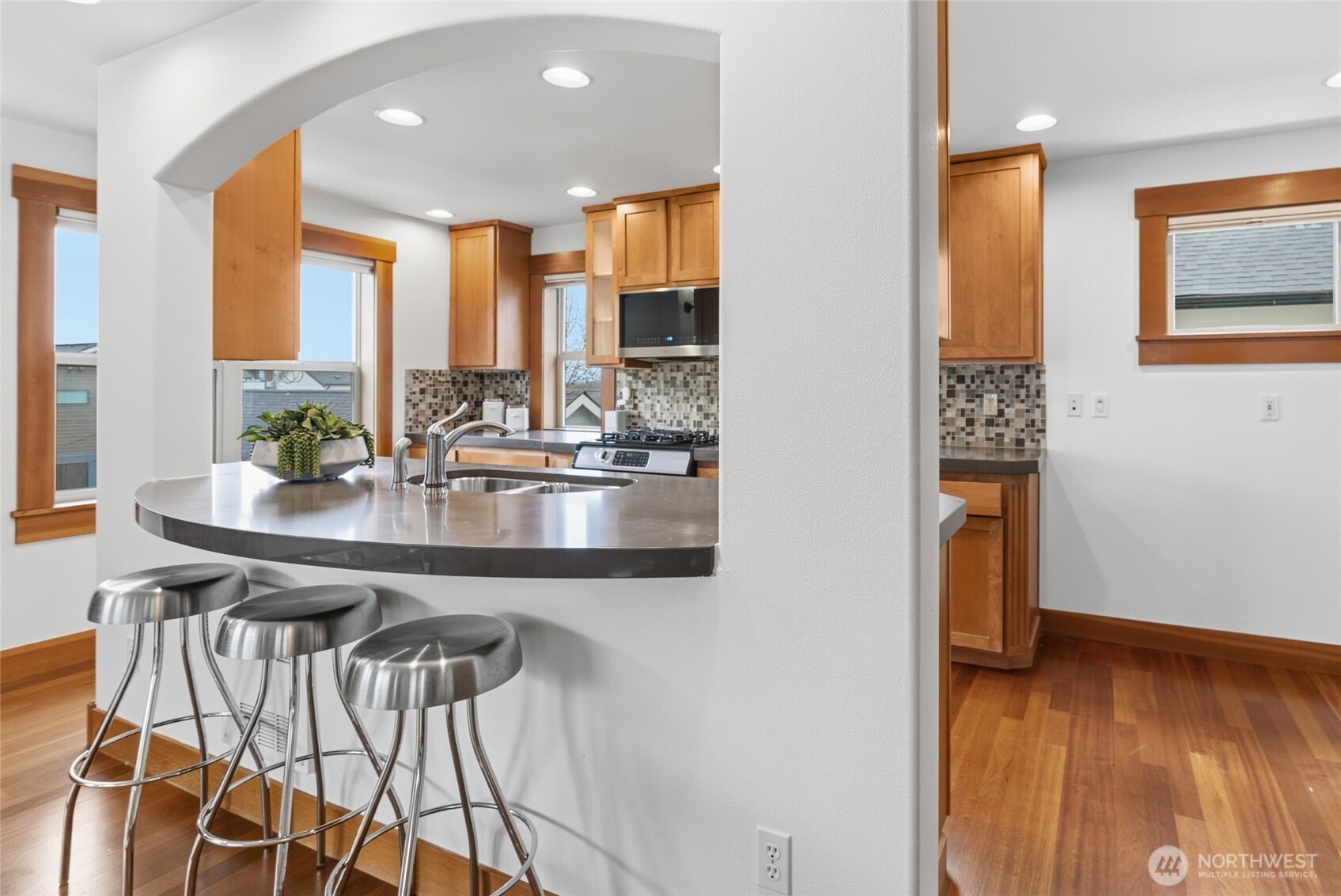 4414 Eastern Avenue N #4418, Seattle, WA 98103, photo 5 of 22